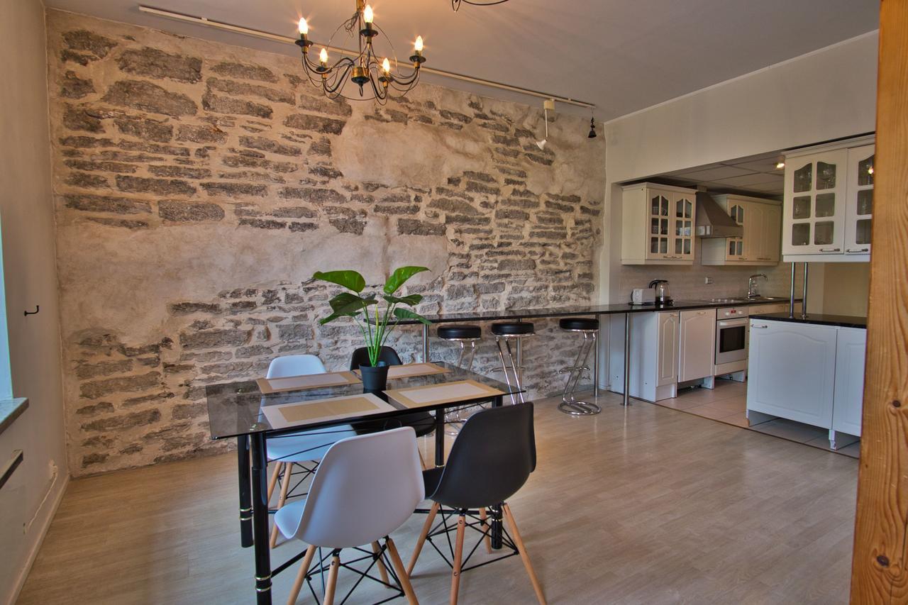 Dream Stay - Old Town Church View Apartment With Sauna Tallinn Exterior foto